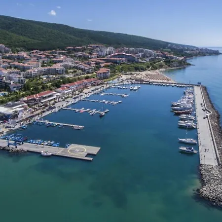 Apartment Horizon 26 'в' *